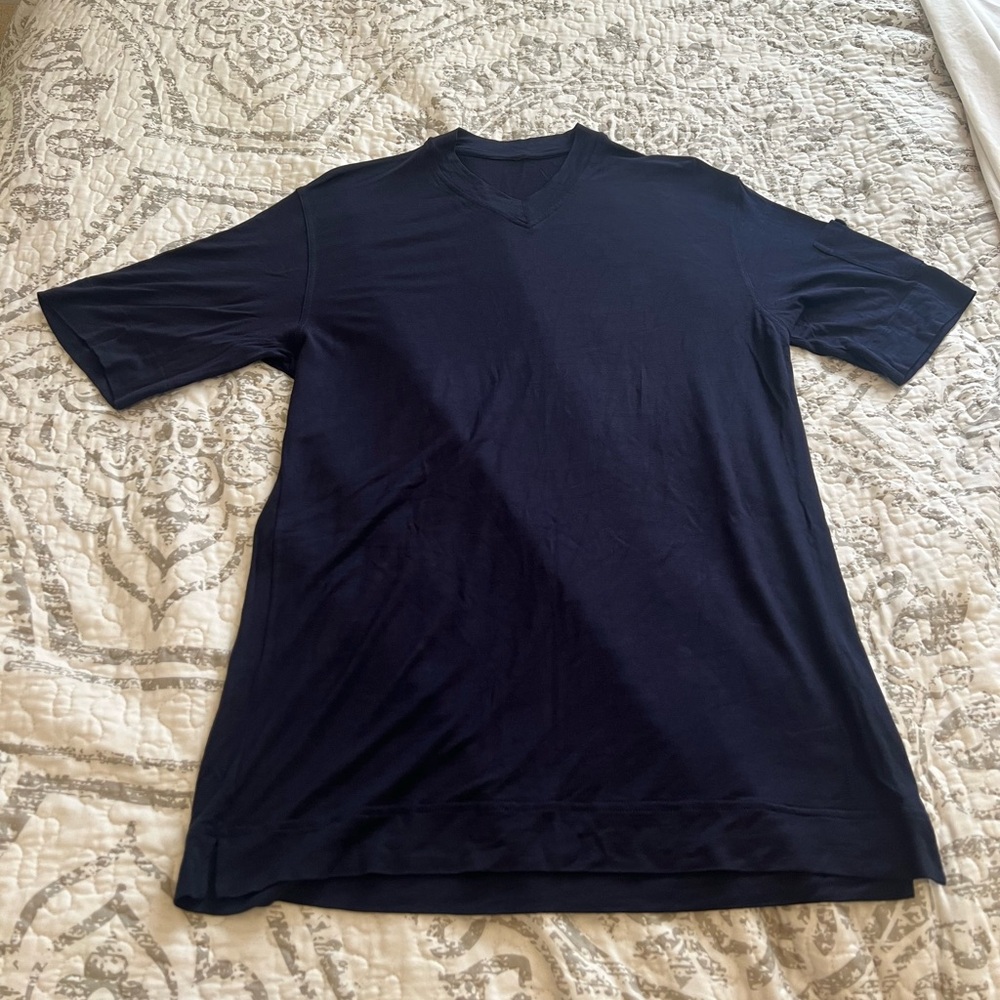 🌟 FREE 🌟 Shipping 📦 🌟 Francesco Smalto• silk men’s t-shirt 💯 silk